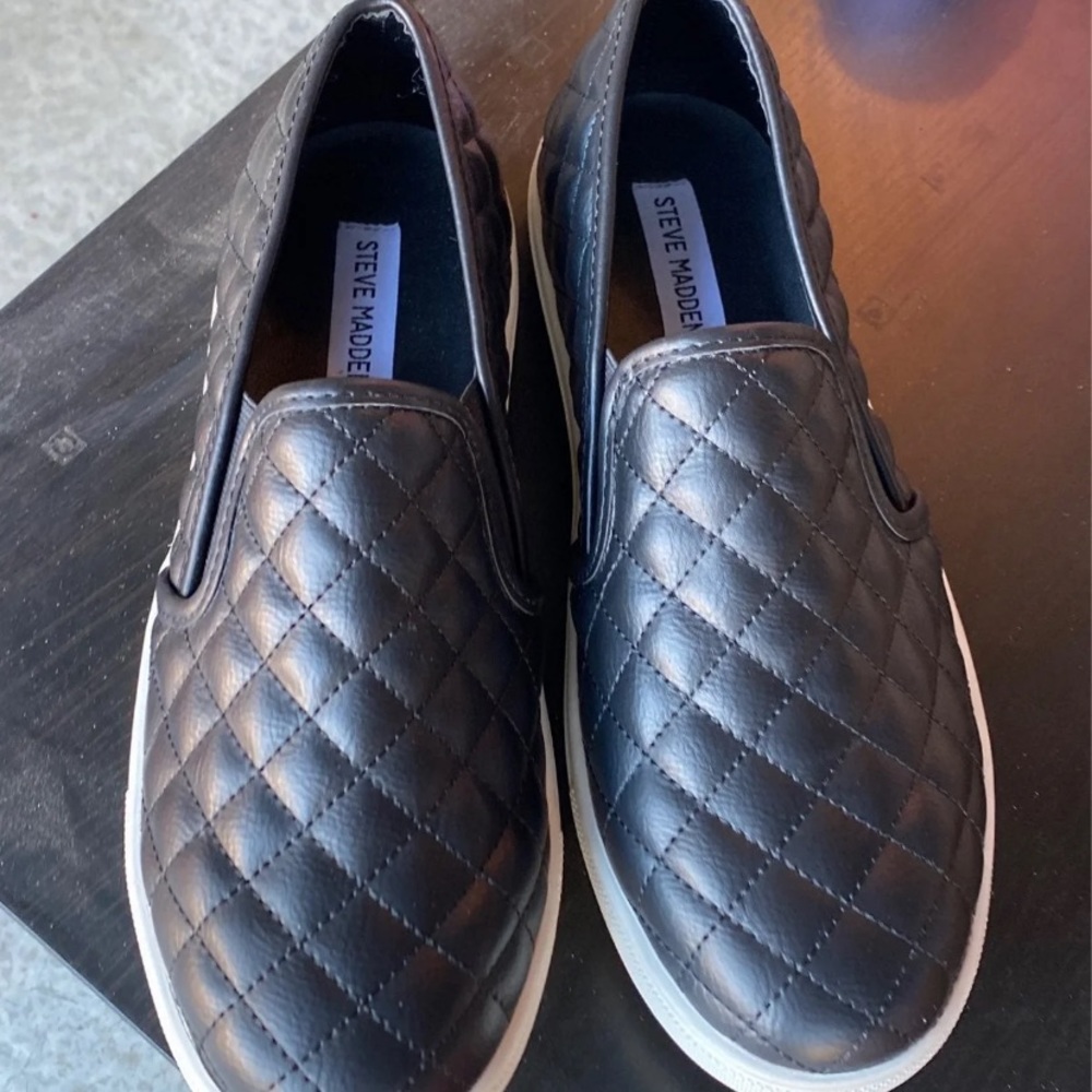 Steve Madden Zaander Slip On Shoes